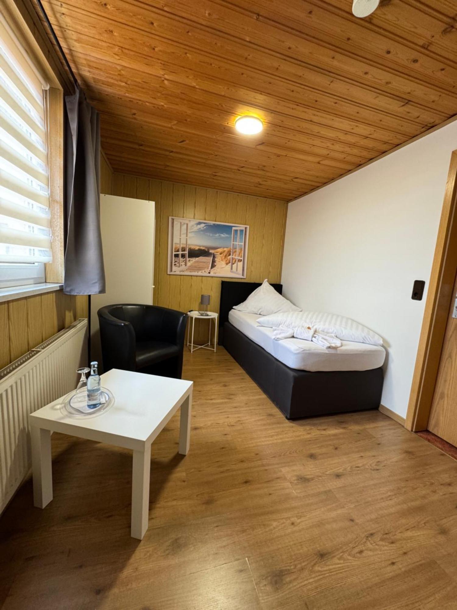 Hotel-Restaurant Christine Lubz Экстерьер фото