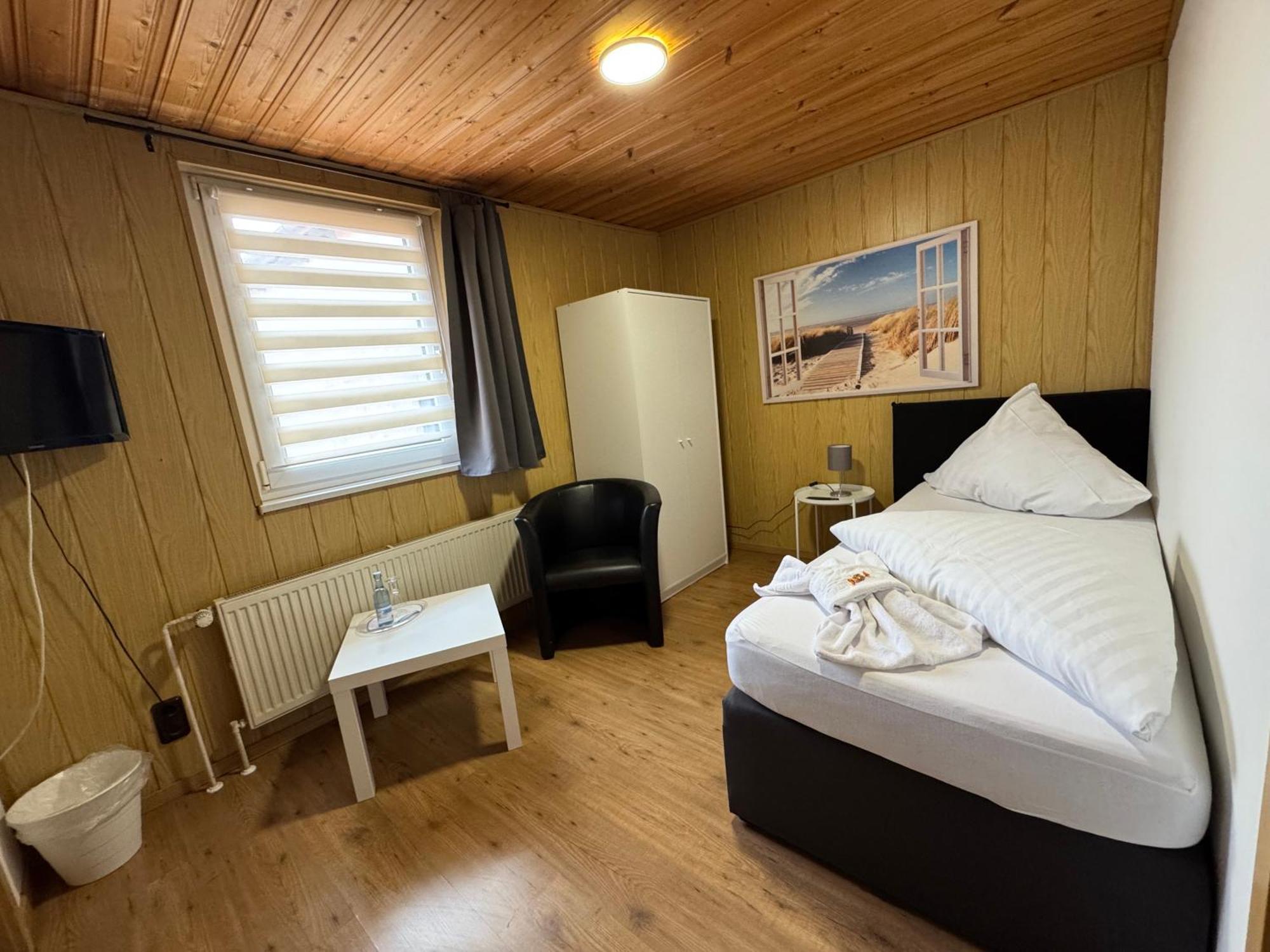 Hotel-Restaurant Christine Lubz Экстерьер фото
