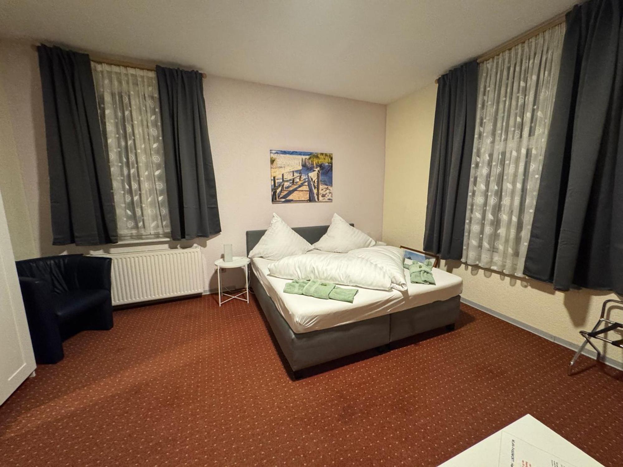 Hotel-Restaurant Christine Lubz Экстерьер фото