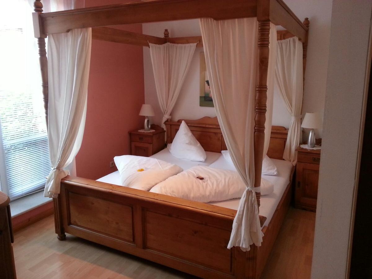 Hotel-Restaurant Christine Lubz Экстерьер фото